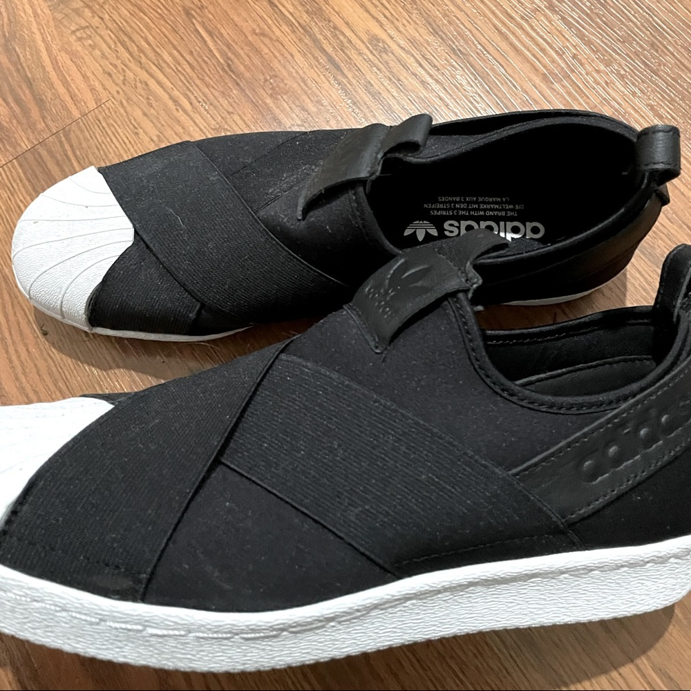 Adidas slipons size 10.5 mens